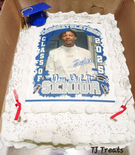 Load image into Gallery viewer, Congratulations Graduate edible cake topper w/ Your Photo