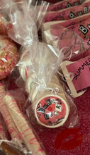 Load image into Gallery viewer, Mean Girls Edible CupCake Toppers